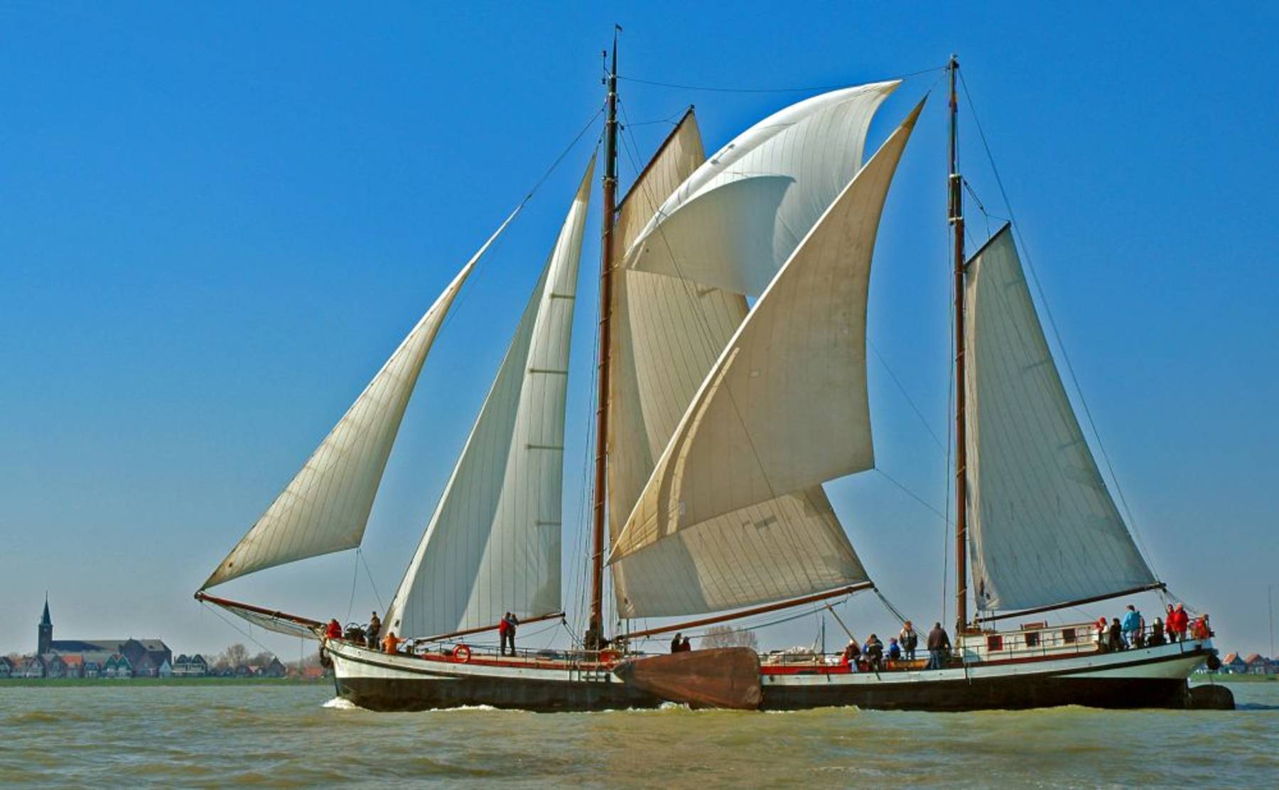 6-daagse zeilvakantie aan boord van de Eensgezindheid vanuit Enkhuizen op het IJsselmeer en Waddenzee 