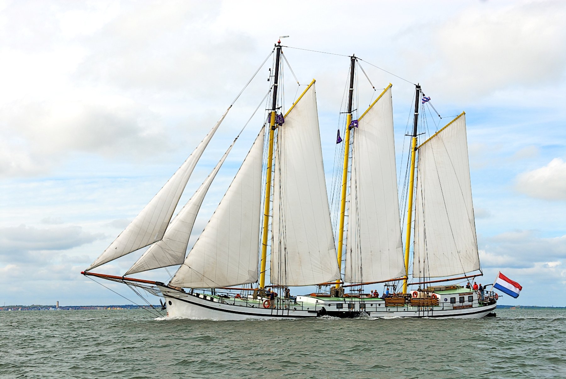 Fronleichnam segeln ab Enkhuizen im Weltnaturerbe Wattenmeer und/oder auf dem IJsselmeer 