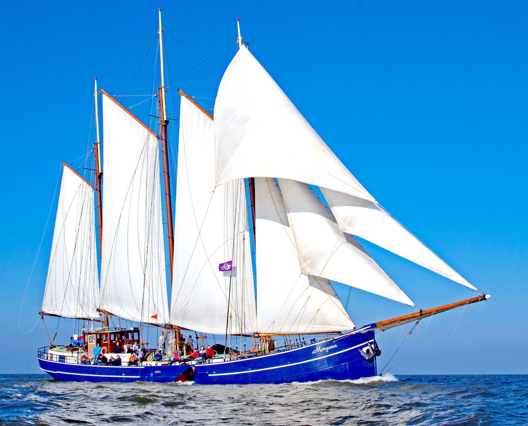 „Willkommen an Bord“ der Morgana in Harlingen zu sechs genussvollen Segeltagen im Weltnaturerbe Wattenmeer und/oder auf dem IJsselmeer 