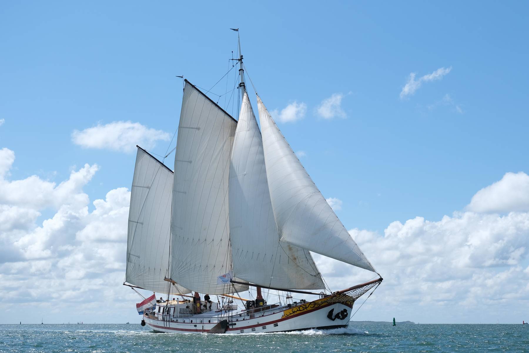 Een zomer vol avontuur, de vrijheid van de zee - zeilplezier voor ouders en hun kinderen!