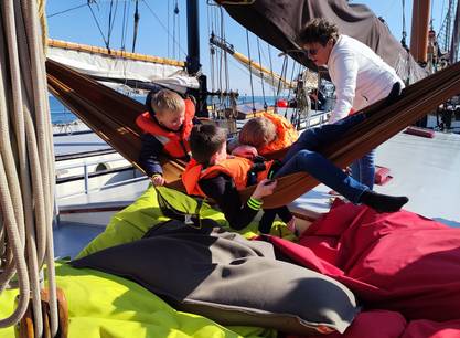 Een zomer vol avontuur, de vrijheid van de zee - zeilplezier voor ouders en hun kinderen!